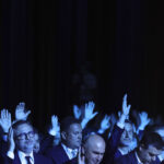 conducerea pnl a stabilit lista pucistilor care vor fi dati afara din partid 16 parlamentari 3 sefi de cj si un eurodeputat 6a3a3ee4443a8