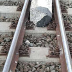 constanta un element de beton asezat pe calea ferata a fost lovit de un tren a existat riscul deraierii 6a33eda4ba962