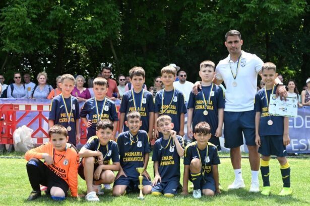 copiii de la axiopolis cernavoda finalisti la turneul de fotbal summer kids cup 6a3df4661cdf7
