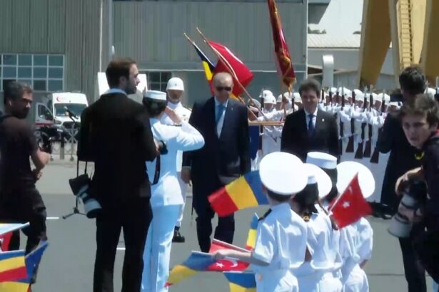 corveta destinata luptei in toate mediile de actiune navala suprafata antiaerian si antisubmarin in dotarea fortelor navale nicusor dan alaturi de erdogan va multumesc pentru p 6a368a8d242db