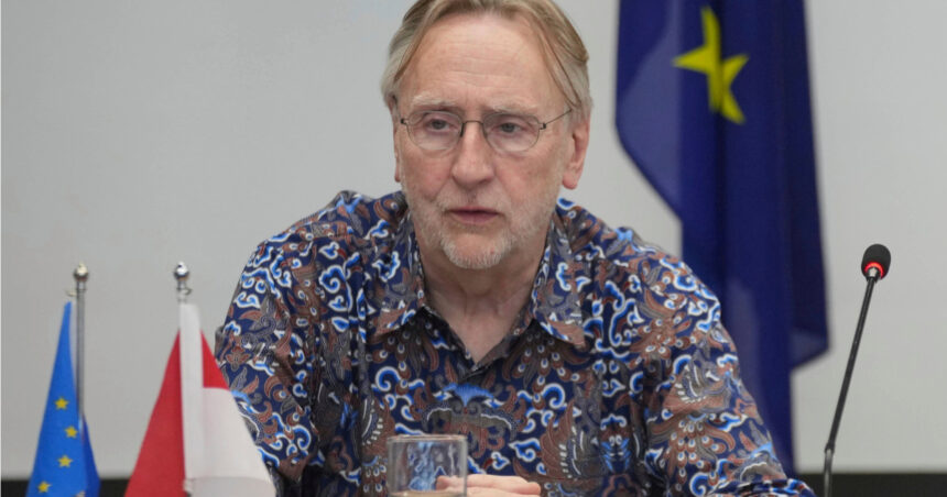cum a reusit un teolog devenit europarlamentar sa transforme arta negocierii intr un atu neasteptat al ue in fata lui donald trump 6a322edbbfabd