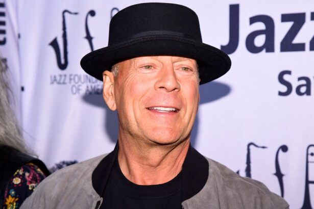 dieta stricta pe care emma heming i a impus o lui bruce willis dupa ce a fost diagnosticat cu dementa ce mananca zilnic actorul pentru a lupta cu boala 6a310ae2a51d8