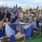 dupa 25 de ani eroii farul din barajul de promovare imbraca din nou tricoul alb albastru pe 27 iunie 6a364ac98111c