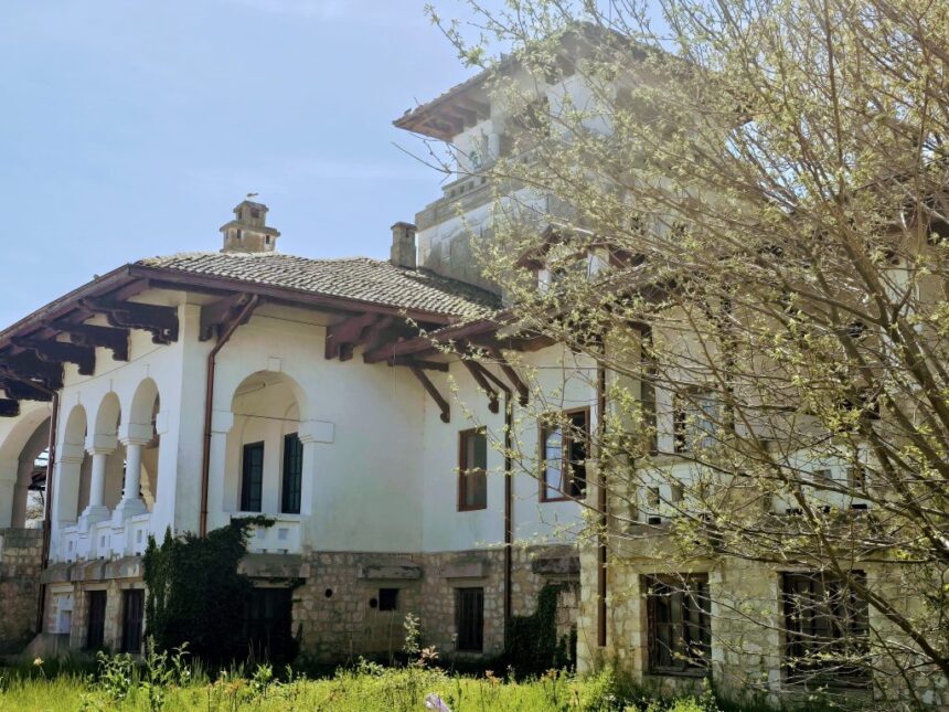 dupa ani de ruina si uitare vila regala a reginei maria primeste sansa renasterii a fost semnat protocolul pentru restaurare 6a3f8c12b618b