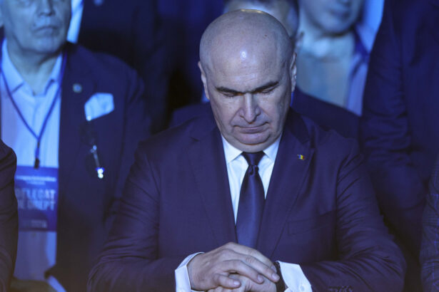 exclusiv bolojan despre fotografia lui nicusor dan din experienta mea te intalnesti cu toti dar masa o iei cu cine ti place 6a384f314913e