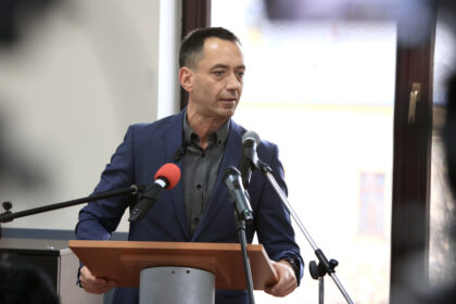 exclusiv csoma botond nicusor dan nu va face o desemnare pana nu exista o majoritate presedintele a fost mahnit dupa esecul negocierilor 6a427633f39f3