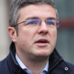 exclusiv irineu darau atac dur la adresa premierului desemnat s a urcat maimuta in copac si i se vede fundul acesta este adrian vestea 6a3119838cedd