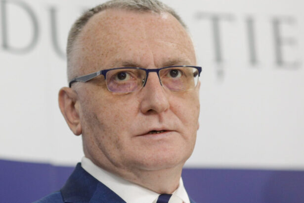 exclusiv liderii pnl se intalnesc luni pentru a discuta desemnarea lui adrian vestea ca premier cimpeanu e un om foarte potrivit 6a2ed93363bde