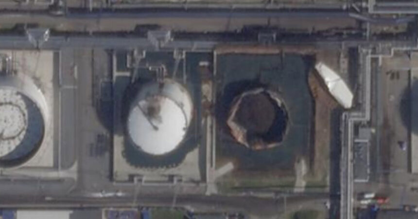 foto cum arata rafinaria lovita din moscova imagini dupa cel mai mare atac cu drone asupra capitalei rusiei de la inceputul razboiului 6a36da2c22f6c