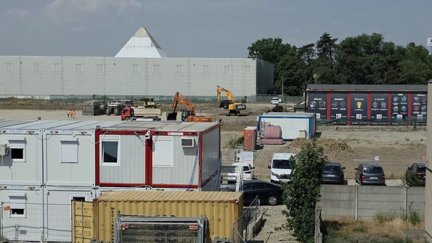 foto fratii paval sunt tanc construiesc un magazin dedeman chiar sub nasul hornbach cu mcdrive in incinta investitiei 6a3c4e9f88df5