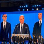 foto ilie bolojan a chemat toti liderii pe scena congresului extraordinar al pnl 6a37c1a1bc562