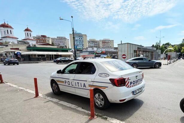 foto interventie in zona ciresica o femeie a intrat intr un salon de infrumusetare si a sunat la 112 6a3b97ce08764
