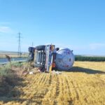 foto o cisterna incarcata cu gpl s a rasturnata pe dj226 intre sacele si istria 6a3ab1e1dcb99