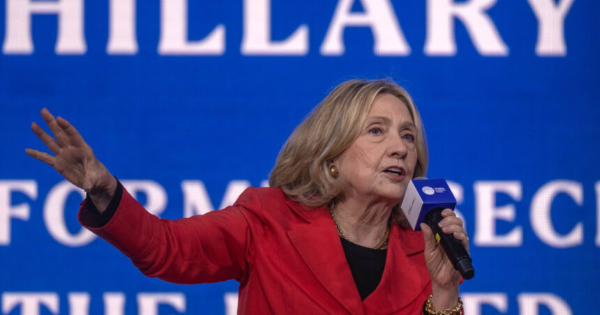 hillary clinton il invinovateste pe joe biden pentru intoarcerea lui trump la casa alba o greseala groaznica 6a3267837924d