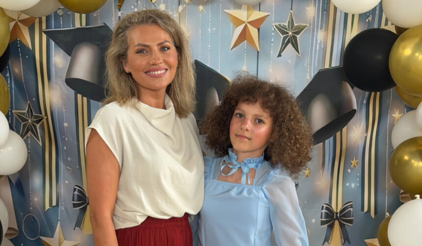 imagini adorabile cu carla fiica mirelei vaida cum si a facut aparitia la banchetul de clasa a iv a sandalele cu toc mai pot astepta 6a30fcc963222