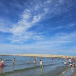 la o luna de la inceputul sezonului incepe verificarea marii pentru siguranta turistilor 6a3b97c87b92c