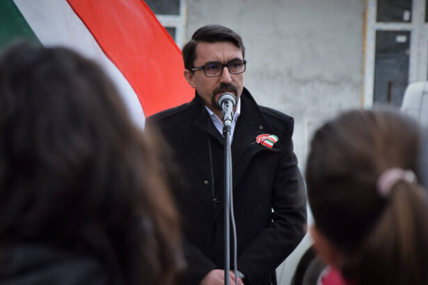 lorand turos este firesc ca acest pol de dreapta sa aiba o propunere de premier trebuie sa gasim solutii pentru deblocarea situatiei 6a3e530c2bb7d