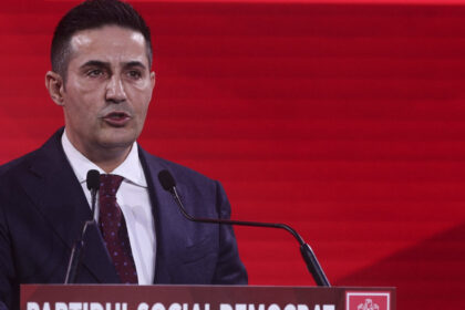 manda il acuza pe bolojan ca minte nu va deranjeaza ca ati ajuns sa stati la palatul victoria din mila lui george simion 6a3d26ebbb45f
