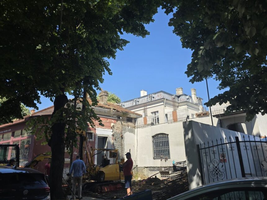 modificari importante in centrul orasului blocuri noi si cladiri vechi reconfigurate pe tomis tudor vladimirescu si ion banescu detalii 6a310bf659818