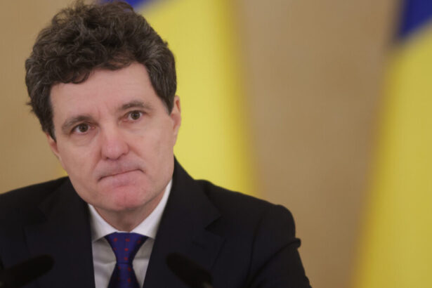 nicusor dan invit partidele sa demareze discutiile pentru semnarea unui acord si ulterior sa imi faca propuneri pentru formula de guvern minoritar 6a3ad7f4f2c60