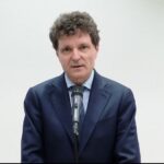 nicusor dan nu vrea sa aleaga intre grindeanu si muresan lasa formarea guvernului in mainile partidelor nu stiu cand va fi sunt optimist ca nu intram in junk ar fi catastrofal 6a43c0a59f1e9