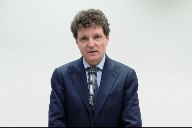 nicusor dan nu vrea sa aleaga intre grindeanu si muresan lasa formarea guvernului in mainile partidelor nu stiu cand va fi sunt optimist ca nu intram in junk ar fi catastrofal 6a43c0a59f1e9