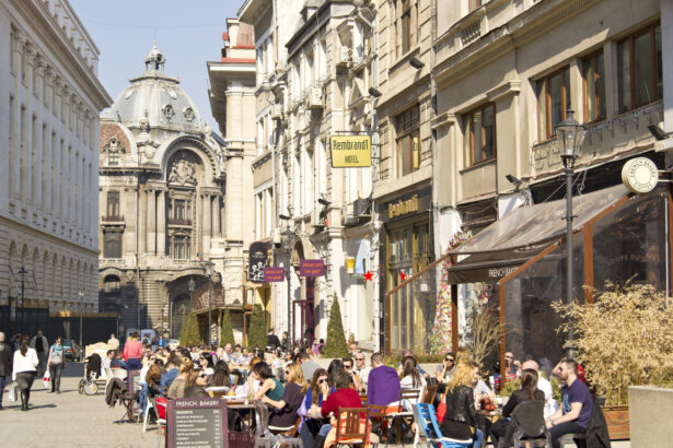 noi reguli pentru terasele din bucuresti trotuare libere pentru pietoni si muzica interzisa dupa ora 2200 in zonele de locuinte 6a311f0a80de5