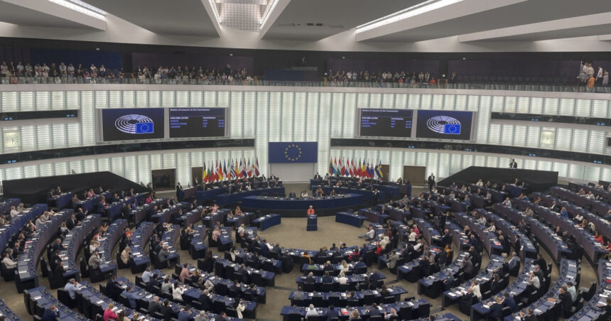 peste 200 de eurodeputati cer ancheta in pe asupra grupului europa natiunilor suverane acuzat ca incalca valorile ue 6a42cd21e455a