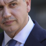 premierul desemnat eugen tomac a terminat programul de guvernare ce masuri prevede pentru economie educatie protectie sociala 6a2d8fd02ee49