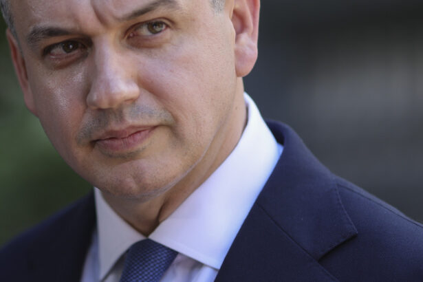 premierul desemnat eugen tomac a terminat programul de guvernare ce masuri prevede pentru economie educatie protectie sociala 6a2d8fd02ee49