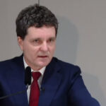 presedintele nicusor dan a semnat decretul privind desemnarea lui adrian vestea candidat la functia de prim ministru 6a2eb5d676b66