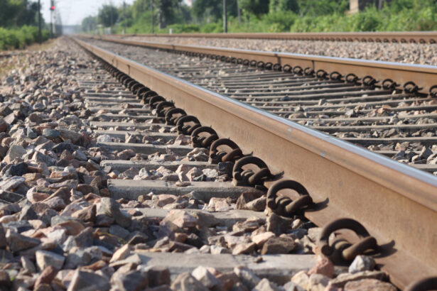 probleme pe calea ferata pantograful rupt al unei locomotive la fetesti a blocat traficul pe linia bucuresti constanta 6a3fd7cb35db4