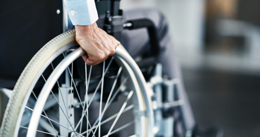 programul de guvernare vestea prevede vouchere de pana la 8 000 de euro pentru persoanele cu dizabilitati si 93 de centre de recuperare 6a38fefb842a1