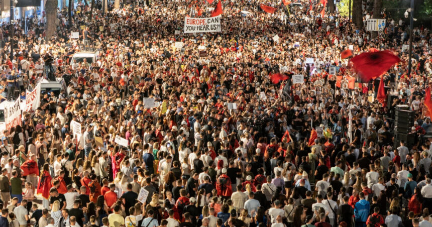 revolutia flamingo de ce revolta populara din albania inseamna mult mai mult decat un singur complex turistic de lux legat de trump 6a33805b82dac