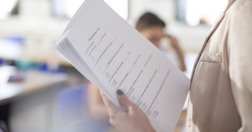 sindicatele din educatie profesorii de la evaluarea nationala au fost tinuti ostatici si umiliti pentru ca platforma online s a blocat 6a3948a3059e4