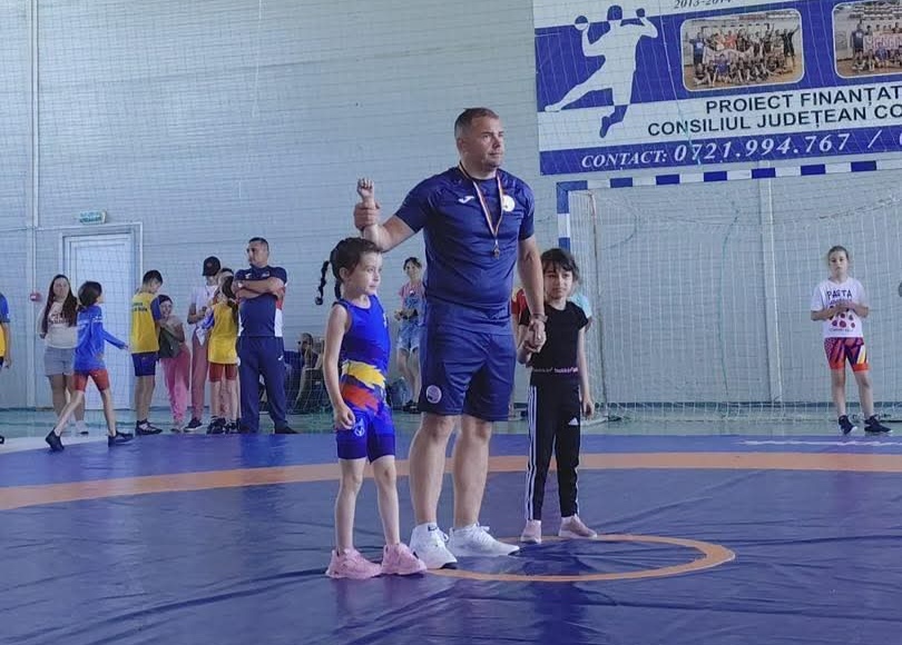 sportivii de la cs medgidia au cucerit 12 medalii la cupa micului luptator 6a31601aeabdd