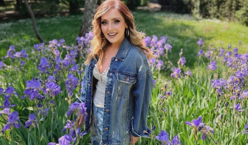 traditia pe care alina sorescu si alexandru ciucu o respecta la final de an scolar ce a facut designerul in timp ce artista era la cativa metri distanta 6a34488807d7d