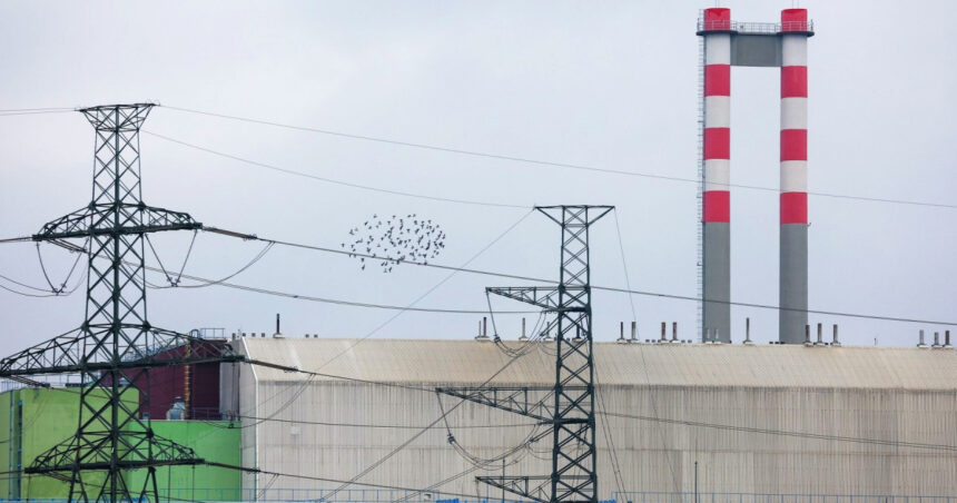 ungaria reduce productia de energie la centrala nucleara paks dupa ce temperatura dunarii a atins un prag critic 6a40c9330da65