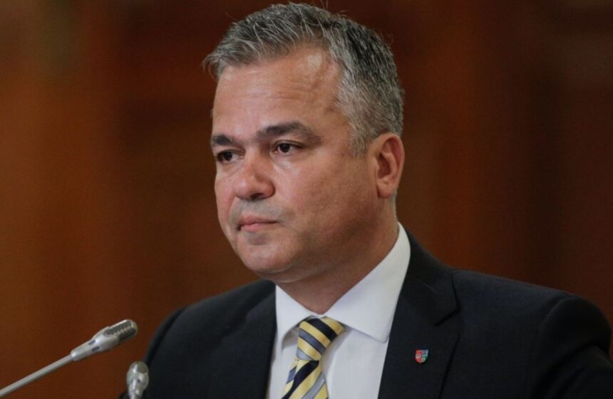 vestea a plecat singur din parlament dupa vot consider ca am constiinta impacata cred ca in perioada urmatoare va fi tot o perioada de nesiguranta de neliniste pentru romani 6a39a761720c7