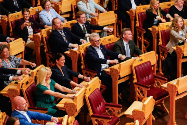 video cm 2026 deputatii norvegieni i au imitat pe suporterii echipei nationale chiar in timpul sedintei parlamentare 6a358fd82f010
