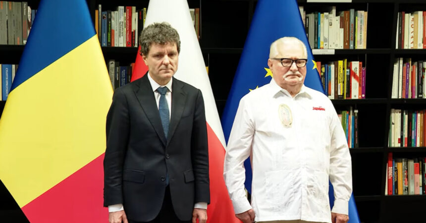 video fostul presedinte polonez lech walesa decorat de nicusor dan societatile noastre au nevoie de modele 6a3d55b395920