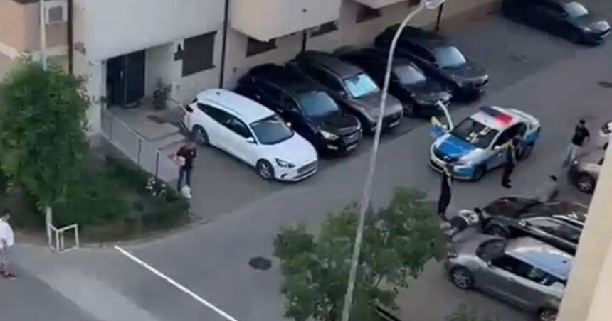 video panica intr un cartier din bucuresti doua clanuri rivale s au amenintat cu topoare si pistoale 6a317162da3fb