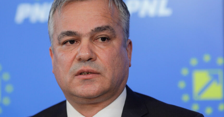 video premierul desemnat insotit de un lider psd la negocierile cu alesii ex pot ce a negociat vestea cu partidele mici din parlament 6a31288785712