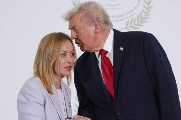 video trump sustine ca meloni l a implorat sa se fotografieze impreuna la summitul g7 mi a fost mila de ea reactia premierului italian 6a35263b96dfb