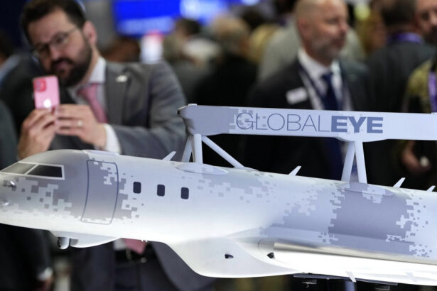 11 aliati nato printre care si romania participa la o achizitie comuna de avioane de supraveghere saab globaleye 6a4cd35f6222c