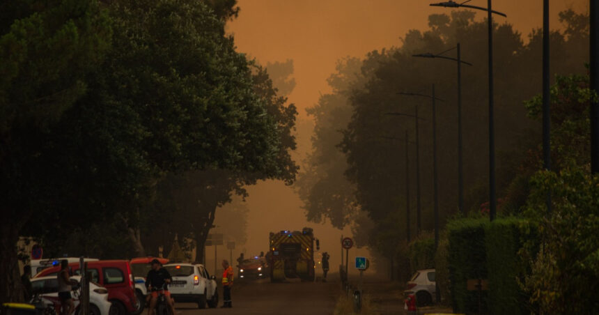 a fost ca intr un film catastrofa marturii ale oamenilor evacuati din calea incendiului urias din franta 6a685fe34964f