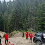accident grav in muntii ciucas patru persoane ranite dupa ce o masina s a izbit de o stanca interventie dificila a salvatorilor 6a5df359c33c5