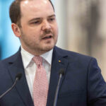 alexandru rogobete alaturi de angajatii din sanatate aflati in greva protestul este justificat reforma nu inseamna taieri 6a5e0557258e4