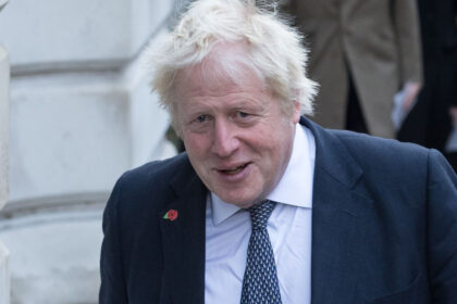 ancheta guvernul boris johnson a irosit 10 miliarde de lire in pandemie contracte pentru firme de casa ale partidului conservator 6a5766960e34b