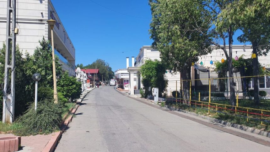 aparthotel cu cinci etaje blocat de primaria constanta in satul de vacanta 6a6932eddbee0